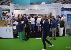 At the end of the day there are away place to find to enjoy good company and drinks. For excample the VB booth